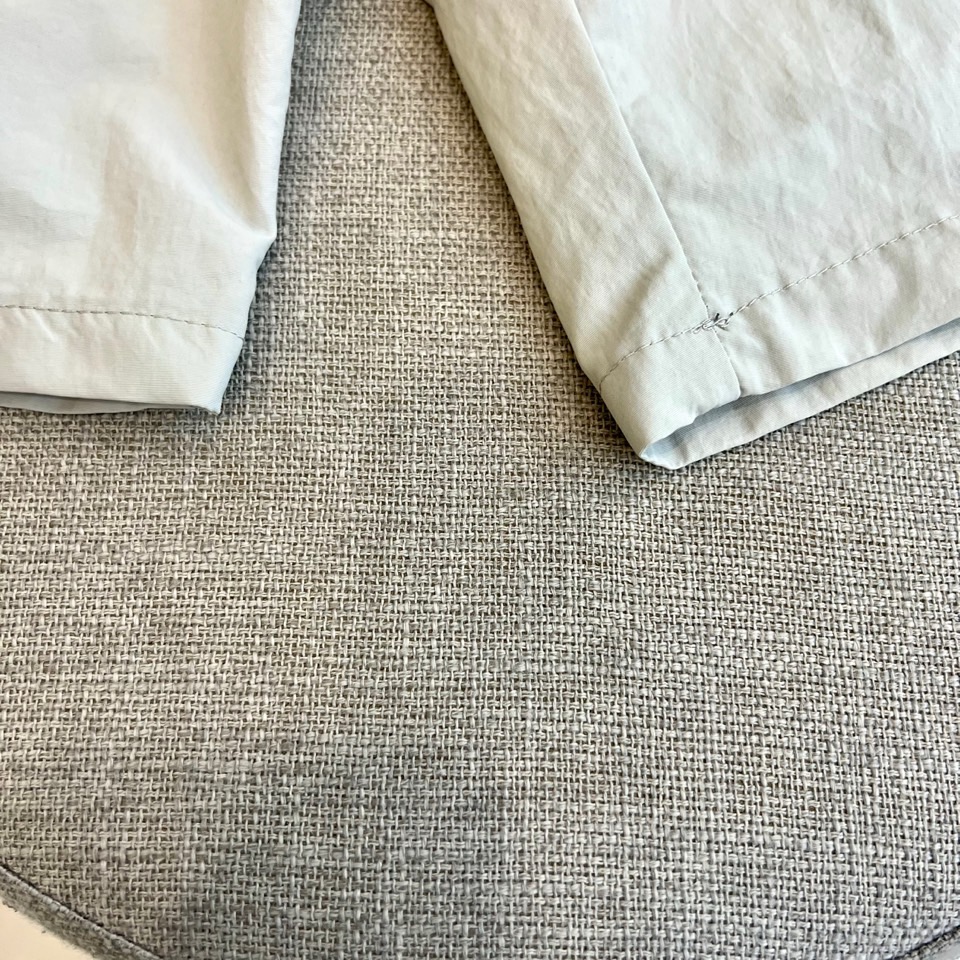 Ami、2026春夏新品短裤，以简约设计碰撞潮流基因，打造兼具舒适与个性的穿搭利器。经典配色永不过时，松