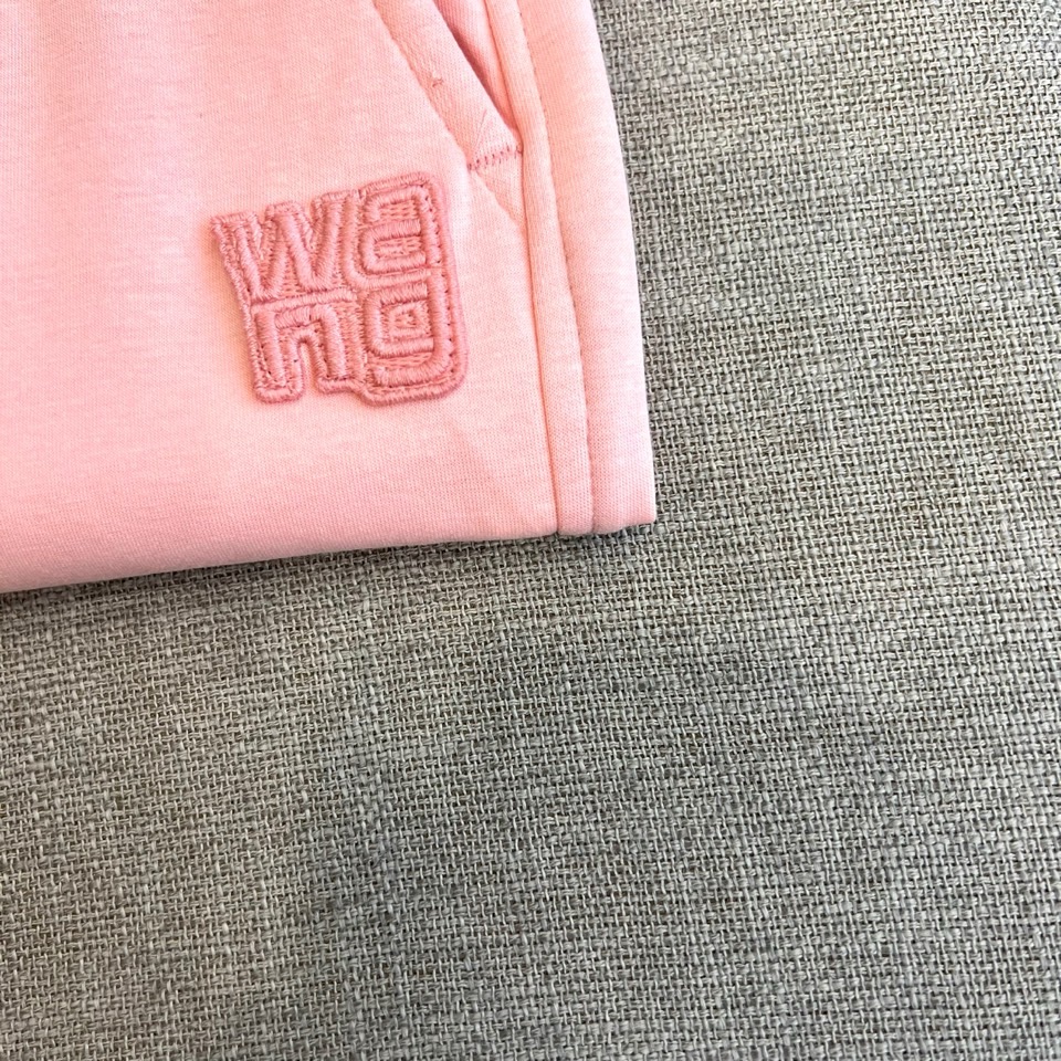 Alexander Wang亚历山大、2026春夏新品短裤，瞬间点亮春夏穿搭氛围！宽松版型适配多元身形，