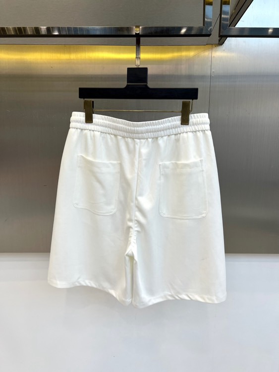 Alexander Wang亚历山大、2026春夏新品短裤，瞬间点亮春夏穿搭氛围！宽松版型适配多元身形，