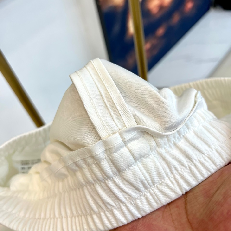 Alexander Wang亚历山大、2026春夏新品短裤，瞬间点亮春夏穿搭氛围！宽松版型适配多元身形，