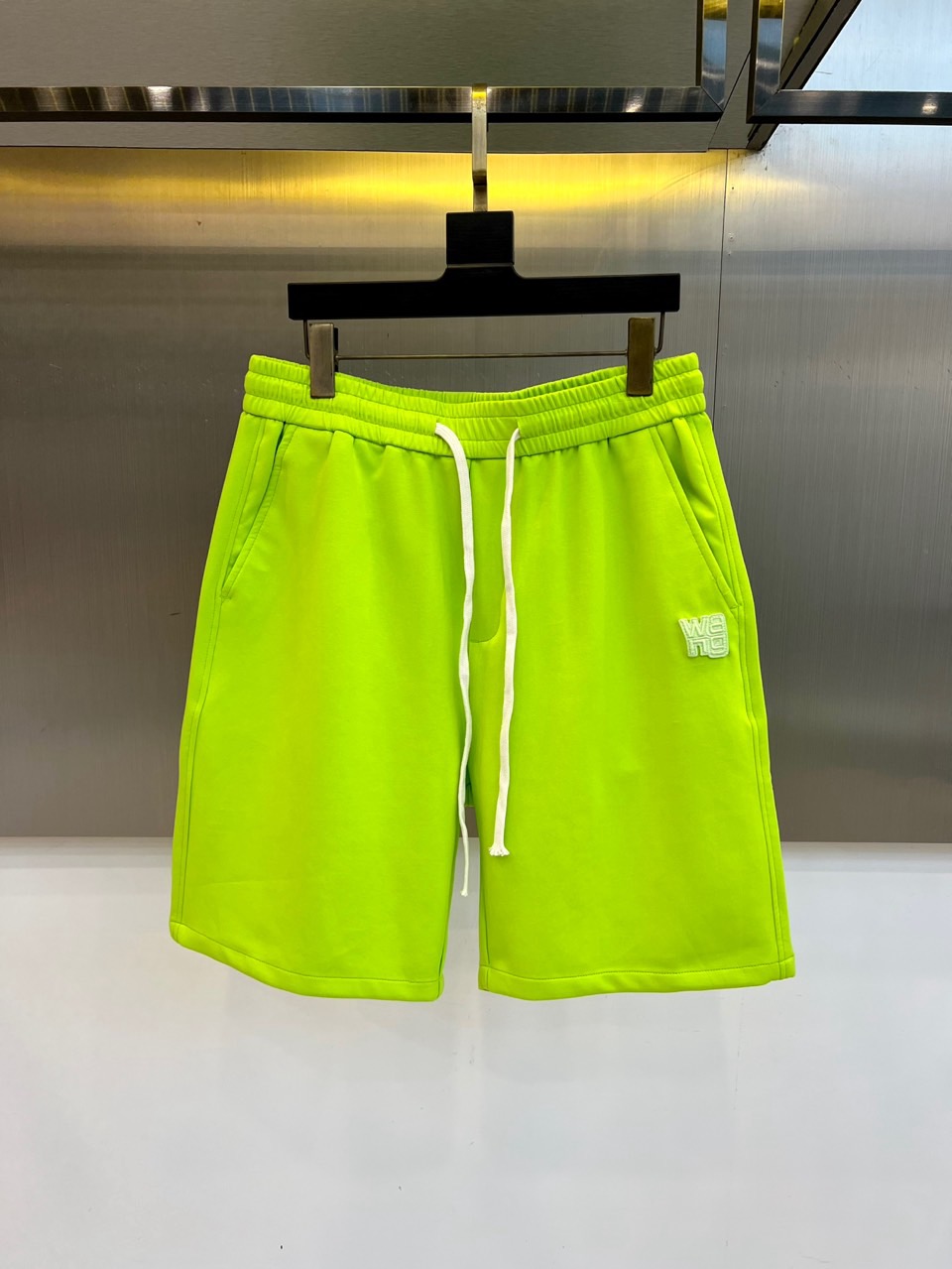 Alexander Wang亚历山大、2026春夏新品短裤，瞬间点亮春夏穿搭氛围！宽松版型适配多元身形，