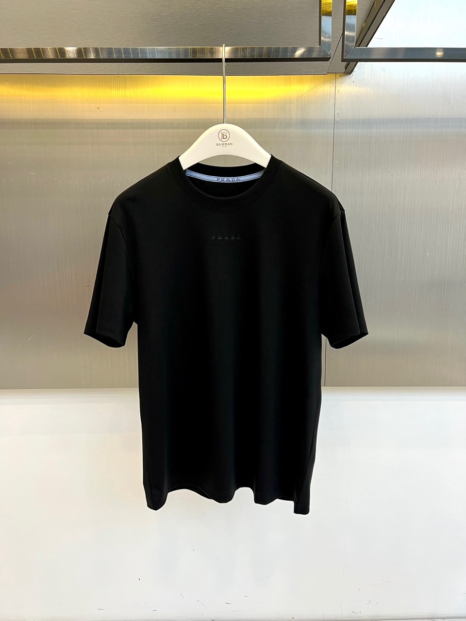 Prad普拉达、2026春夏新品短袖T恤，甄选丝光面料混纺工艺，64%棉+28%莫代尔+8%氨纶的黄金配