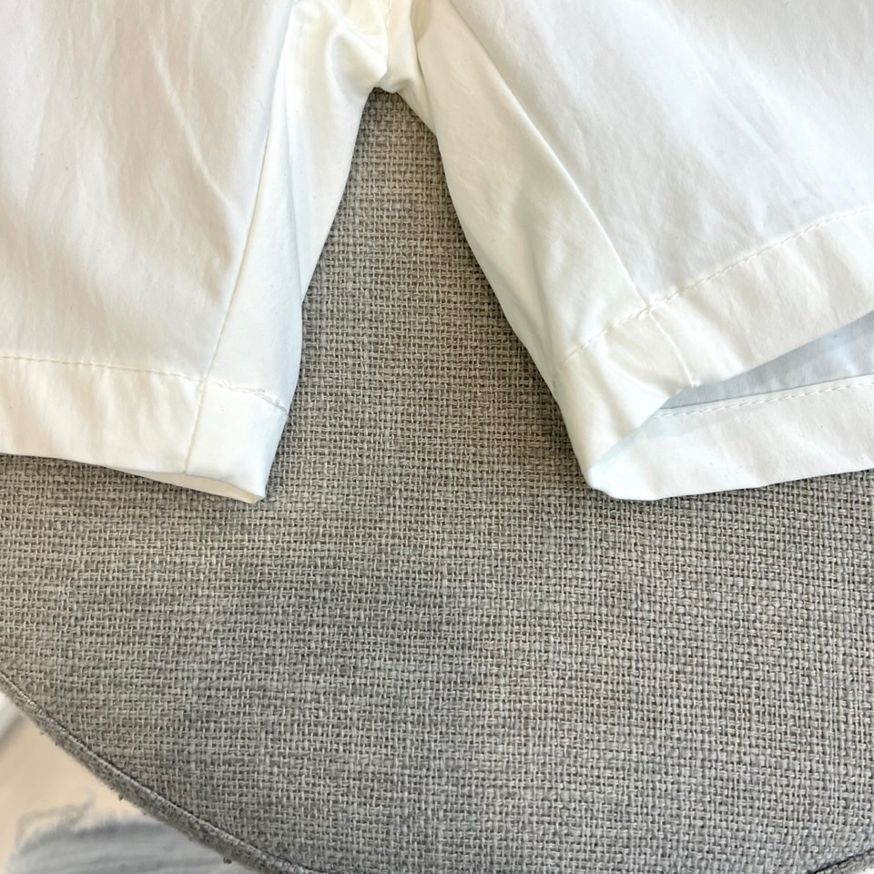 Mon蒙口、2026春夏新品短裤，以简约设计融合潮流基因，打造兼具舒适与时尚的穿搭单品。松紧腰头搭配抽绳