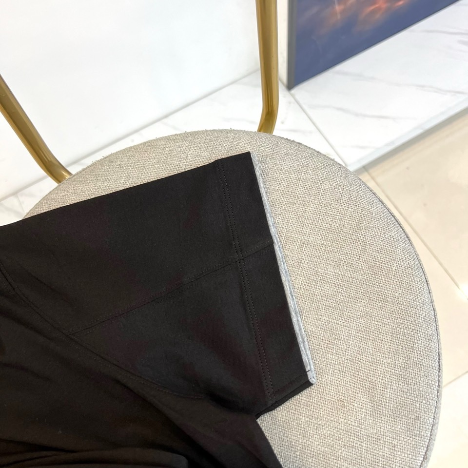 Brunello Cucinelli-BC、2026春夏新品短袖T恤，以醒目色调为主色，瞬间点亮视觉焦点