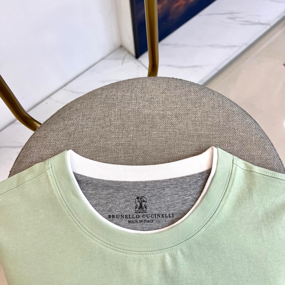 Brunello Cucinelli-BC、2026春夏新品短袖T恤，以醒目色调为主色，瞬间点亮视觉焦点