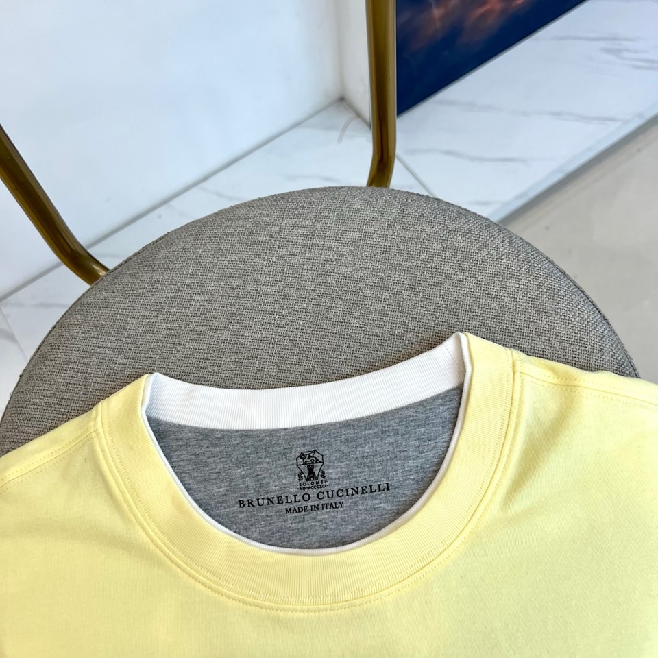 Brunello Cucinelli-BC、2026春夏新品短袖T恤，以醒目色调为主色，瞬间点亮视觉焦点