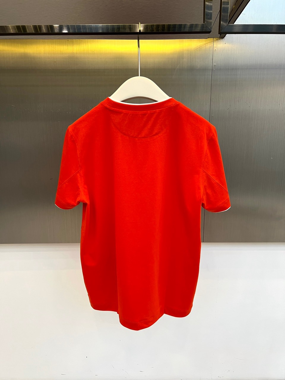 Brunello Cucinelli-BC、2026春夏新品短袖T恤，以醒目色调为主色，瞬间点亮视觉焦点