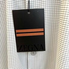 Zegna杰尼亚、2026春夏新品长袖衬衫,以经典小格纹演绎意式绅士美学,轻薄透气的面料契合春夏季节穿着 Zegna杰尼亚、2026春夏新品长袖衬衫,以经典小格纹演绎意式绅士美学,轻薄透气的面料契合春夏季节穿着