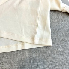 Zegna杰尼亚、2026春夏新品男士POLO衫,简约轻奢风格重塑日常穿搭格调。经典翻领设计搭配精致罗纹 Zegna杰尼亚、2026春夏新品男士POLO衫,简约轻奢风格重塑日常穿搭格调。经典翻领设计搭配精致罗纹