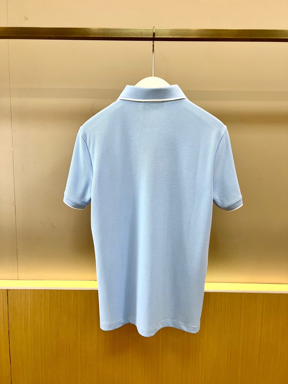Loro Piana诺悠翩雅、2026春夏新品男士短袖Polo衫，以纯色为主调，诠释简约而不简单的穿搭美