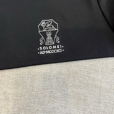Brunello Cucinelli-BC、2026春夏新品短袖T恤,以纯色为主调,甄选优质棉质面料,触 Brunello Cucinelli-BC、2026春夏新品短袖T恤,以纯色为主调,甄选优质棉质面料,触