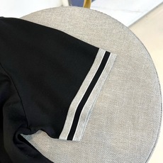 Brunello Cucinelli-BC、2026春夏新品短袖T恤,沉稳大气中透着年轻活力。经典圆领设 Brunello Cucinelli-BC、2026春夏新品短袖T恤,沉稳大气中透着年轻活力。经典圆领设