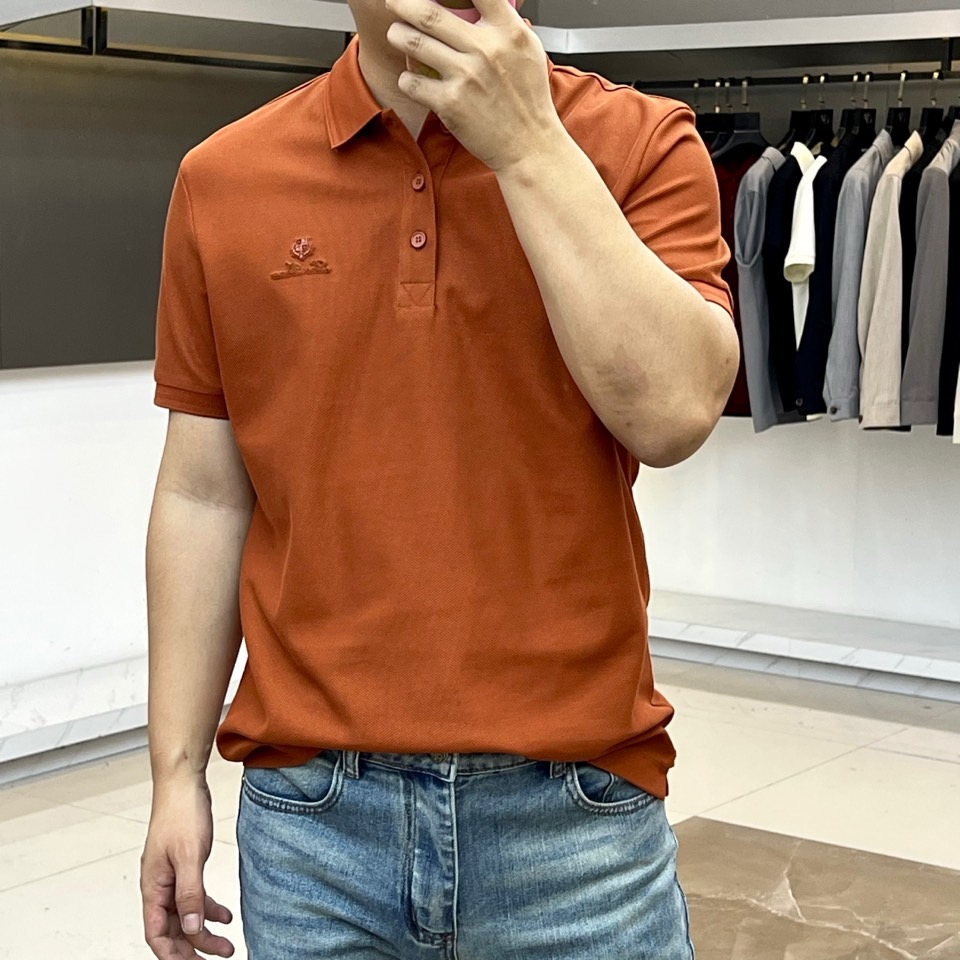 Loro Piana诺悠翩雅、2026春夏新品短袖POLO衫，甄选100%优质棉料，柔软亲肤、透气吸汗，