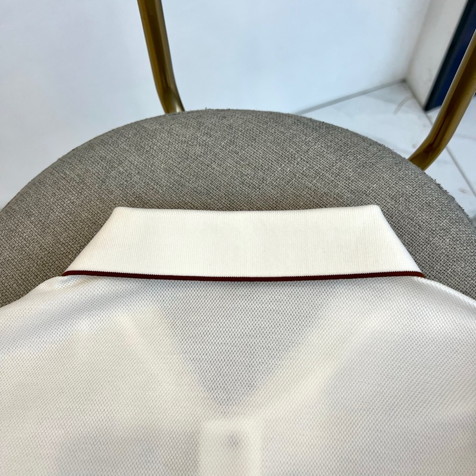 Zegna杰尼亚、2026春夏新品男士短袖Polo衫，以纯色为主调，简约中彰显高级质感。经典翻领设计搭配