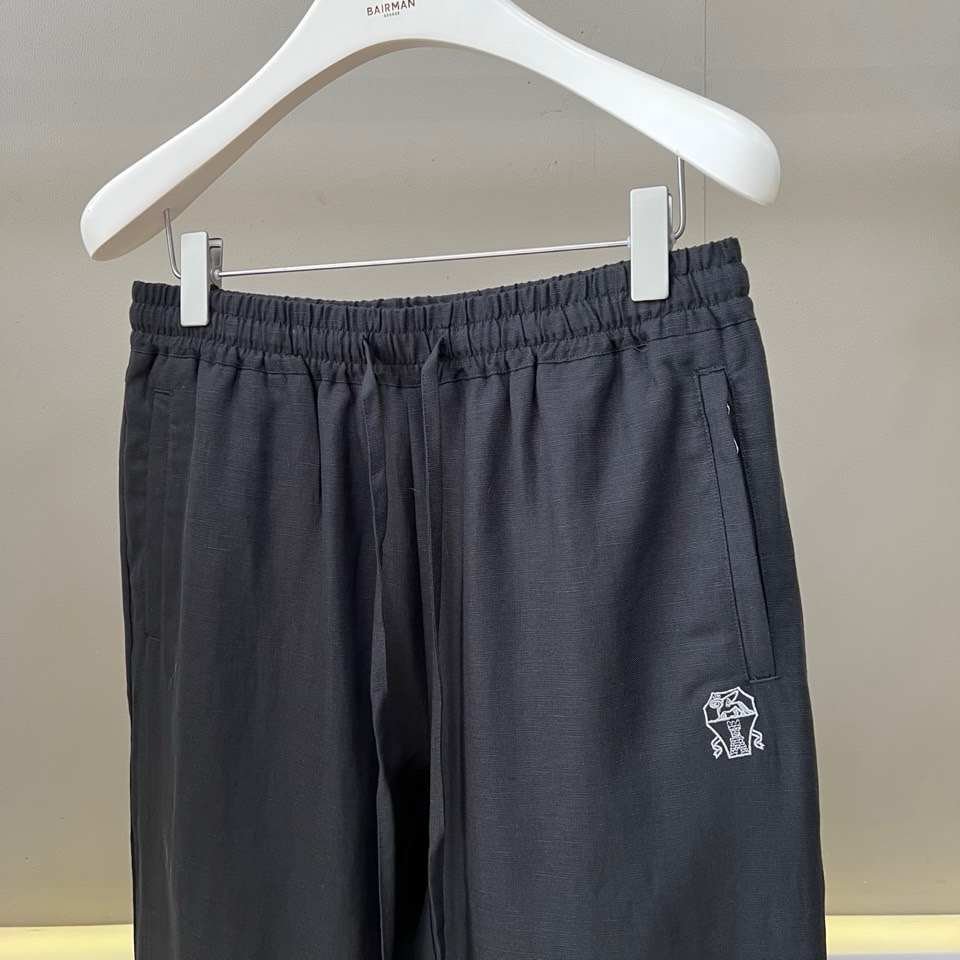 一套Brunello Cucinelli-BC、2026春夏新品休闲套装，以78%亚麻混纺22%真丝的奢