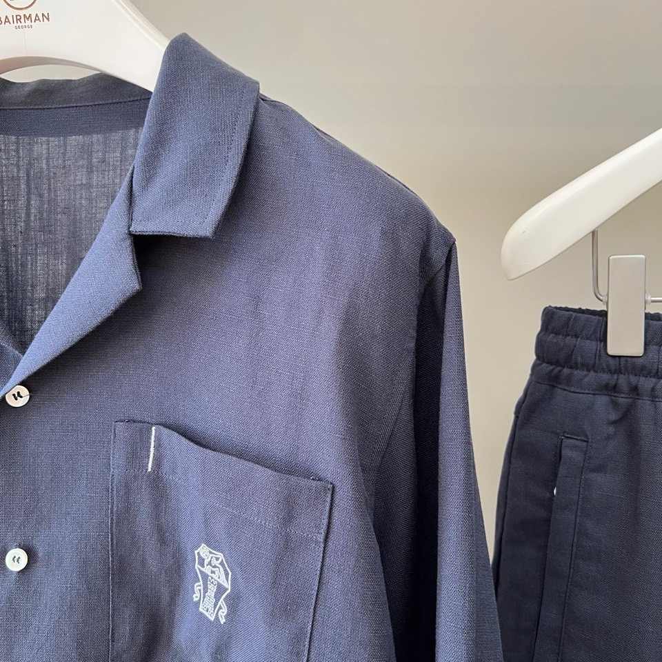 一套Brunello Cucinelli-BC、2026春夏新品休闲套装，以78%亚麻混纺22%真丝的奢