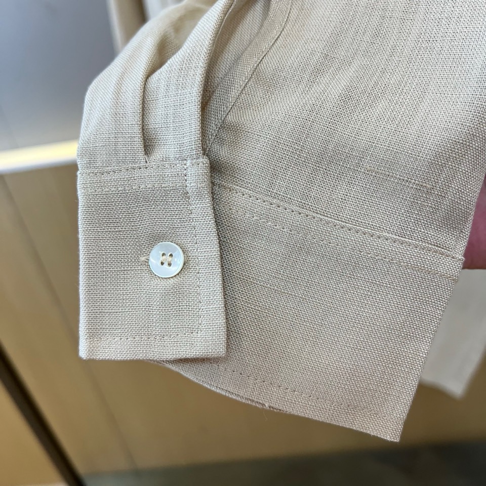 一套Brunello Cucinelli-BC、2026春夏新品休闲套装，以78%亚麻混纺22%真丝的奢