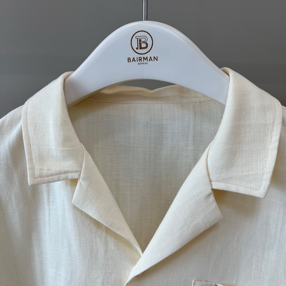 一套Brunello Cucinelli-BC、2026春夏新品休闲套装，以78%亚麻混纺22%真丝的奢