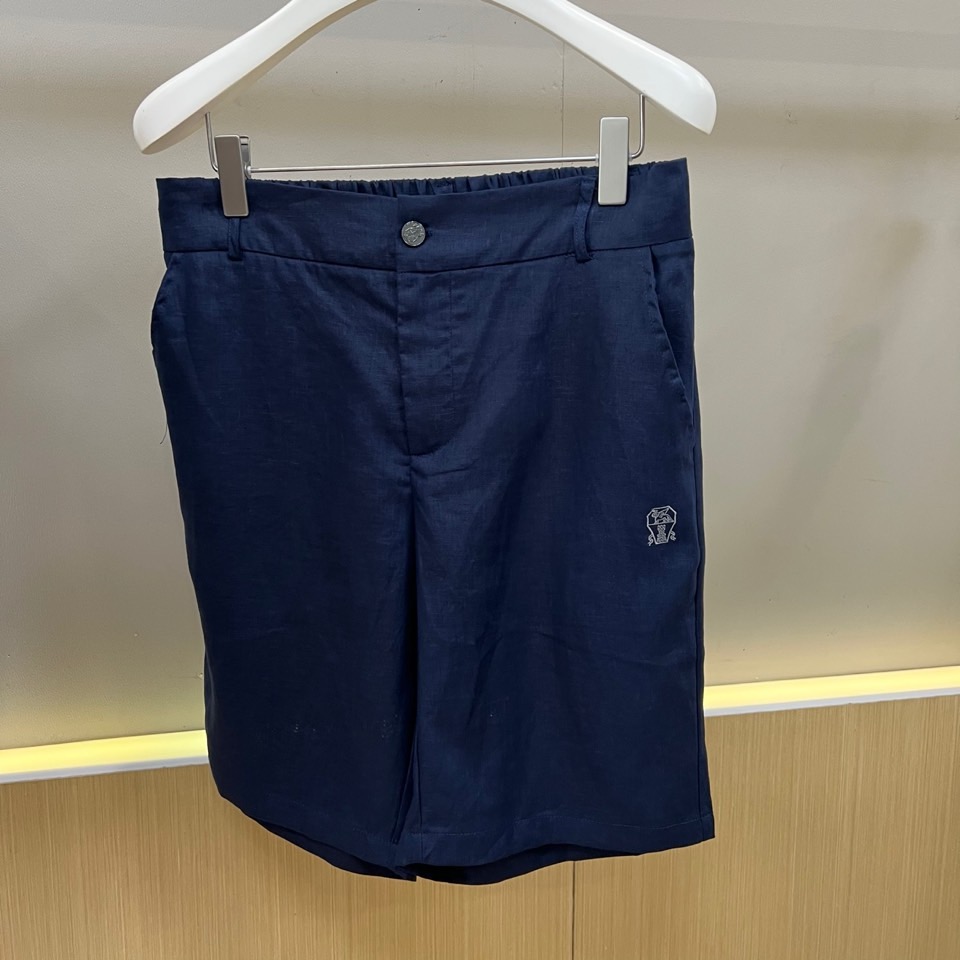 Brunello Cucinelli-BC、2026春夏新品套装，以纯色为主色调，打造都市轻奢休闲风范。