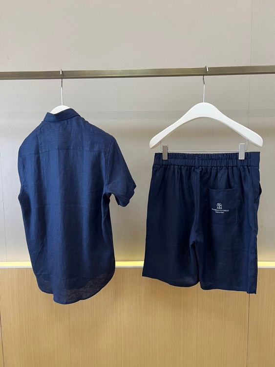 Brunello Cucinelli-BC、2026春夏新品套装，以纯色为主色调，打造都市轻奢休闲风范。