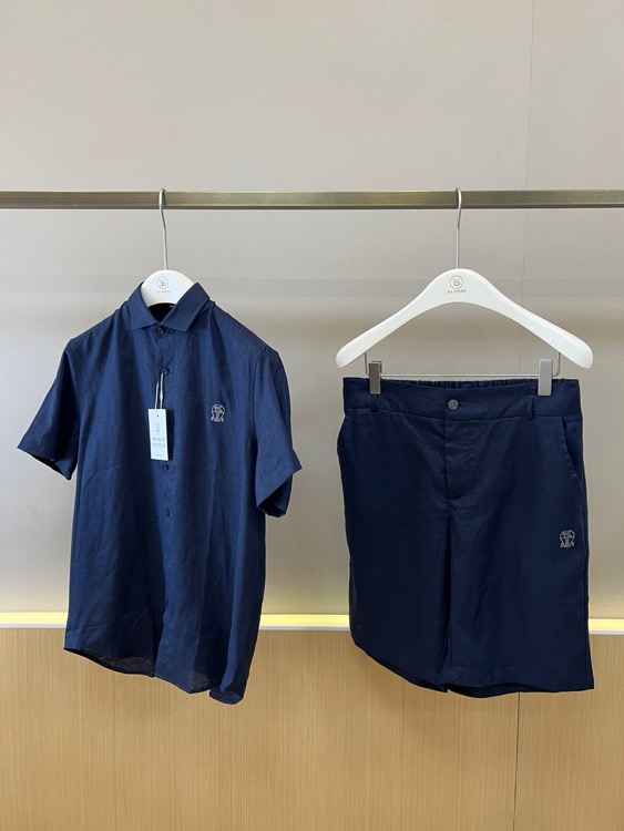 Brunello Cucinelli-BC、2026春夏新品套装，以纯色为主色调，打造都市轻奢休闲风范。