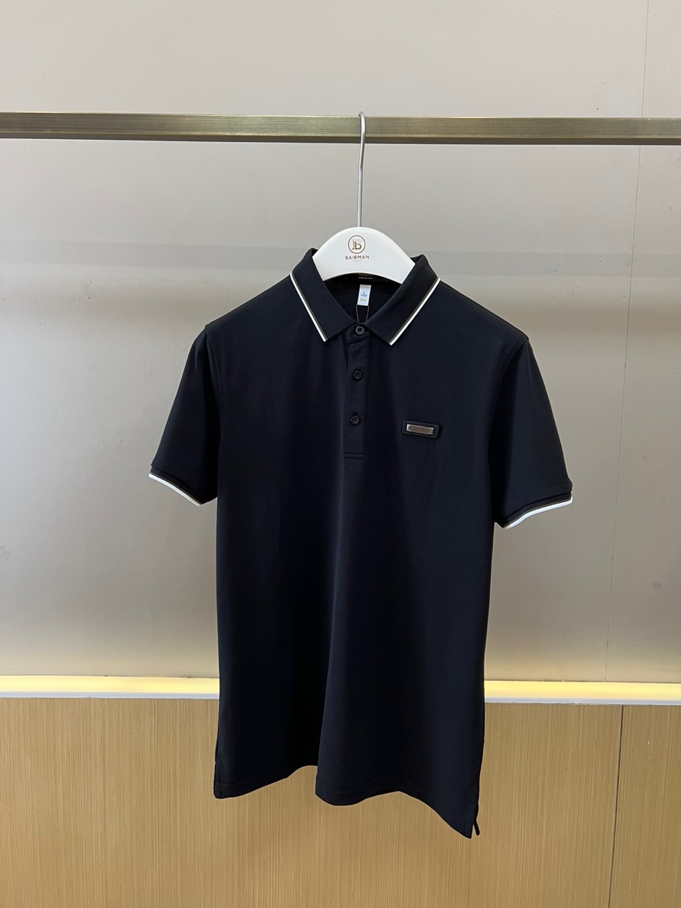 Loro Piana诺悠翩雅、2026春夏新品男士短袖Polo衫，以纯色为基底，诠释简约而不简单的现代绅