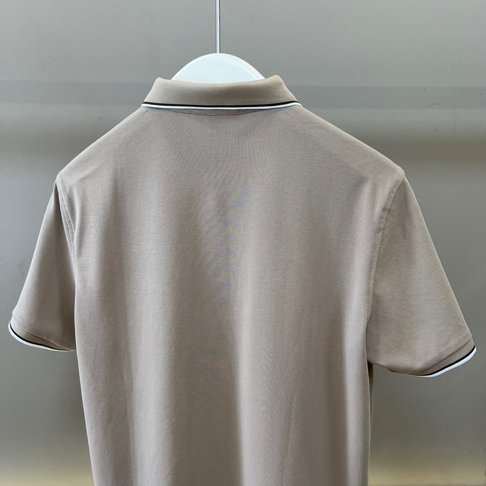 Loro Piana诺悠翩雅、2026春夏新品男士短袖Polo衫，以纯色为基底，诠释简约而不简单的现代绅