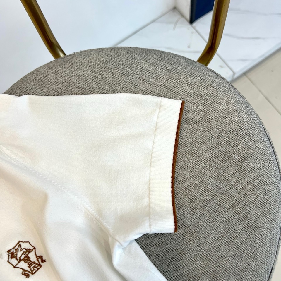 Brunello Cucinelli-BC、2026春夏新品短袖T恤，以简约廓形诠释轻奢日常。纯色调干净
