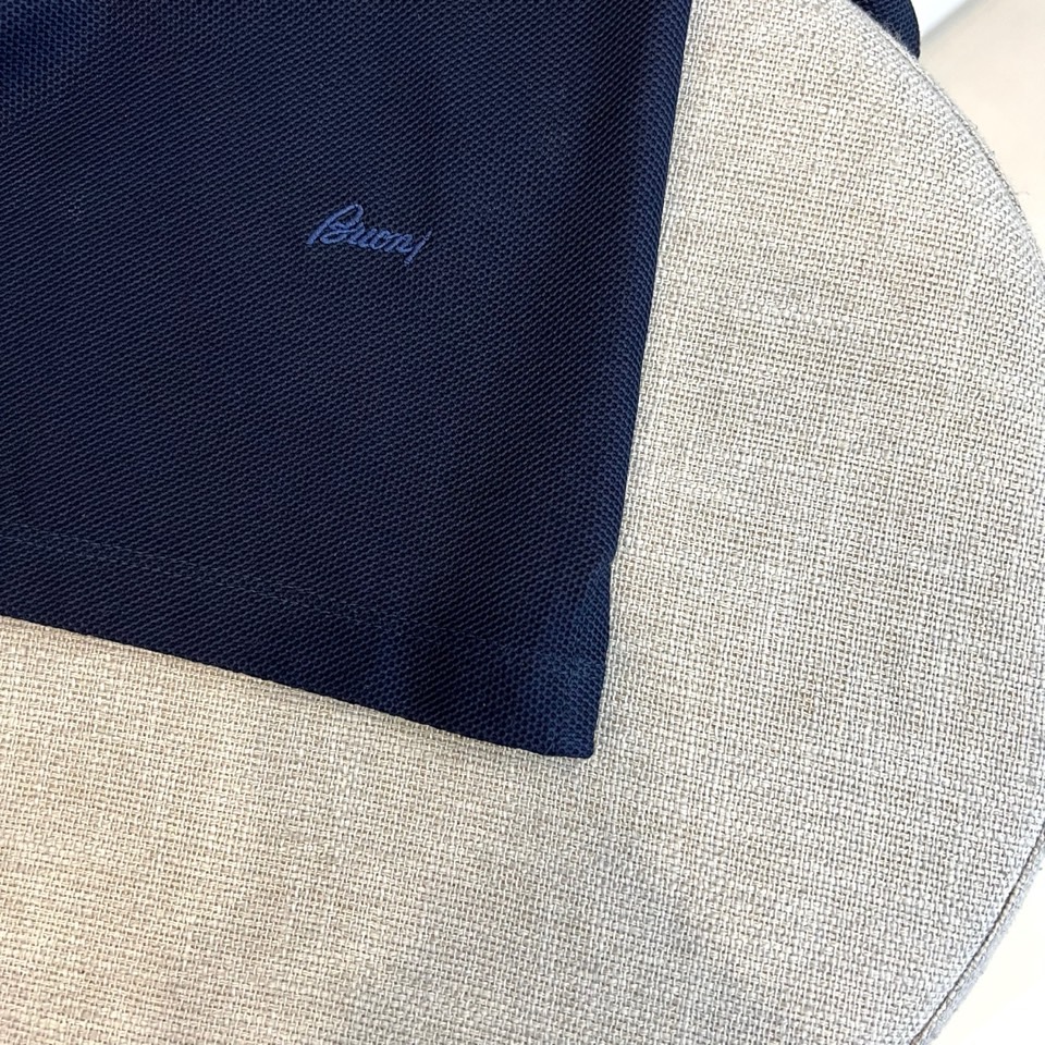 BERLUTI 布鲁提、2026春夏新品短袖Polo衫全新登场，以奢华面料与匠心工艺重塑经典男装美学。采