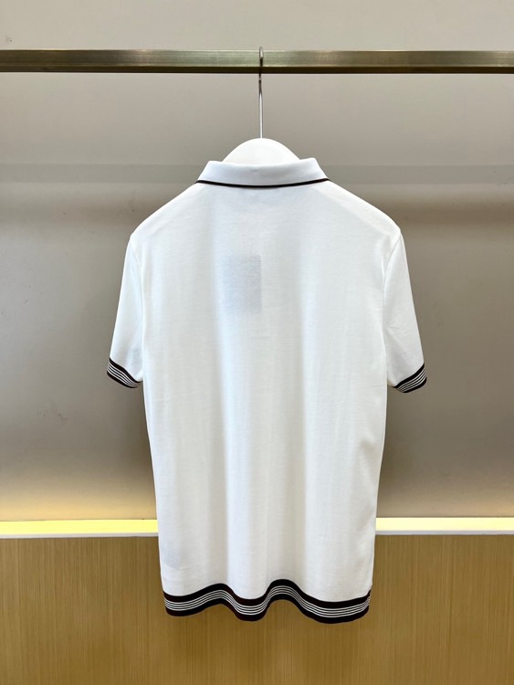 Loro Piana诺悠翩雅、2026春夏新品男士短袖Polo衫，以纯色为基底，诠释简约而不简单的穿搭美