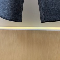 Brunello Cucinelli-BC、2026春夏新品休闲短裤,简约中透着高级质感。松紧腰头搭配抽 Brunello Cucinelli-BC、2026春夏新品休闲短裤,简约中透着高级质感。松紧腰头搭配抽