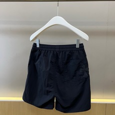 Chrome Herad克罗心、2026春夏新品休闲短裤,以极简主义美学重塑日常穿搭。松紧腰头设计贴合身 Chrome Herad克罗心、2026春夏新品休闲短裤,以极简主义美学重塑日常穿搭。松紧腰头设计贴合身