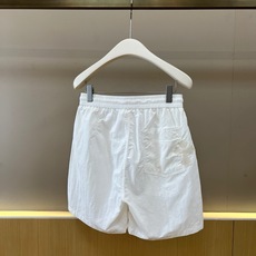Chrome Herad克罗心、2026春夏新品休闲短裤,以极简主义美学重塑日常穿搭。松紧腰头设计贴合身 Chrome Herad克罗心、2026春夏新品休闲短裤,以极简主义美学重塑日常穿搭。松紧腰头设计贴合身