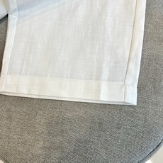 Loro Piana诺悠翩雅、2026春夏新品休闲裤,以极简廓形诠释都市轻奢风尚。裤身采用宽松直筒剪裁, Loro Piana诺悠翩雅、2026春夏新品休闲裤,以极简廓形诠释都市轻奢风尚。裤身采用宽松直筒剪裁,