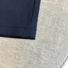 Loro Piana诺悠翩雅、2026春夏新品休闲裤,以利落线条重塑日常通勤美学。高腰设计搭配松紧腰头与 Loro Piana诺悠翩雅、2026春夏新品休闲裤,以利落线条重塑日常通勤美学。高腰设计搭配松紧腰头与