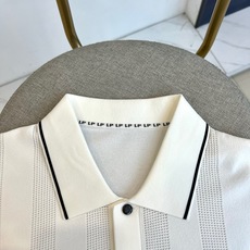 Loro Piana诺悠翩雅、2026春夏新品短袖Polo衫,以纯色为基底,领口与袖口饰以精致撞色边线, Loro Piana诺悠翩雅、2026春夏新品短袖Polo衫,以纯色为基底,领口与袖口饰以精致撞色边线,