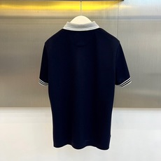 Brunello Cucinelli-BC、2026春夏新品男士短袖POLO衫,清新主调,搭配撞色领边与 Brunello Cucinelli-BC、2026春夏新品男士短袖POLO衫,清新主调,搭配撞色领边与