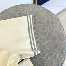 Brunello Cucinelli-BC、2026春夏新品男士短袖POLO衫,清新主调,搭配撞色领边与 Brunello Cucinelli-BC、2026春夏新品男士短袖POLO衫,清新主调,搭配撞色领边与