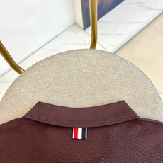 Mon蒙口、2026春夏新品男士轻奢短袖Polo衫,以纯净色调诠释极简美学,经典翻领设计融合半拉链开合创 Mon蒙口、2026春夏新品男士轻奢短袖Polo衫,以纯净色调诠释极简美学,经典翻领设计融合半拉链开合创