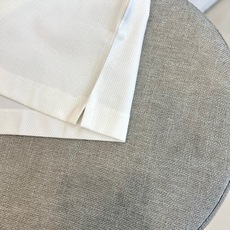 Kiton奇顿、2026春夏新品短袖Polo衫,以奢华双丝光工艺重塑经典版型,面料经双面丝光处理,呈现珍 Kiton奇顿、2026春夏新品短袖Polo衫,以奢华双丝光工艺重塑经典版型,面料经双面丝光处理,呈现珍