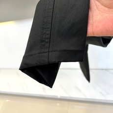 1v威登、2026春夏新品休闲裤重磅登场,以极简设计融合潮流细节,打造都市出行与日常休闲的全能之选。整体 1v威登、2026春夏新品休闲裤重磅登场,以极简设计融合潮流细节,打造都市出行与日常休闲的全能之选。整体