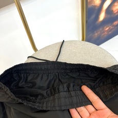 Polo Ralph Lauren拉夫劳伦、2026春夏新品男士运动休闲短裤重磅来袭!以纯色为主调,视觉 Polo Ralph Lauren拉夫劳伦、2026春夏新品男士运动休闲短裤重磅来袭!以纯色为主调,视觉