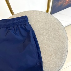 Polo Ralph Lauren拉夫劳伦、2026春夏新品男士运动休闲短裤重磅来袭!以纯色为主调,视觉 Polo Ralph Lauren拉夫劳伦、2026春夏新品男士运动休闲短裤重磅来袭!以纯色为主调,视觉