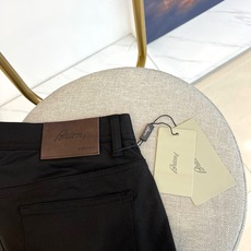 BERLUTI 布鲁提、2026春夏新品休闲裤,以沉稳色调演绎当代都市轻熟风,经典五袋款型搭配修身小脚剪 BERLUTI 布鲁提、2026春夏新品休闲裤,以沉稳色调演绎当代都市轻熟风,经典五袋款型搭配修身小脚剪
