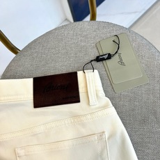 BERLUTI 布鲁提、2026春夏新品休闲裤,以沉稳色调演绎当代都市轻熟风,经典五袋款型搭配修身小脚剪 BERLUTI 布鲁提、2026春夏新品休闲裤,以沉稳色调演绎当代都市轻熟风,经典五袋款型搭配修身小脚剪