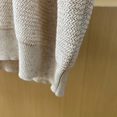 Loro Piana诺悠翩雅、2026春夏新品短袖T恤,以简约亨利领设计开启轻熟风尚,三颗纽扣点缀针织肌 Loro Piana诺悠翩雅、2026春夏新品短袖T恤,以简约亨利领设计开启轻熟风尚,三颗纽扣点缀针织肌