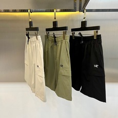 Arcteryx 始祖鸟、2026春夏新品工装短裤,以极简户外美学重塑都市休闲格调。纯 色调温柔百搭,自 Arcteryx 始祖鸟、2026春夏新品工装短裤,以极简户外美学重塑都市休闲格调。纯 色调温柔百搭,自