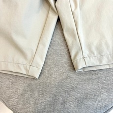 Arcteryx 始祖鸟、2026春夏新品工装短裤,以极简户外美学重塑都市休闲格调。纯 色调温柔百搭,自 Arcteryx 始祖鸟、2026春夏新品工装短裤,以极简户外美学重塑都市休闲格调。纯 色调温柔百搭,自