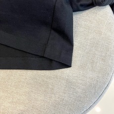 Given纪梵希、2026春夏新品短袖T恤,以纯色为底,延续品牌经典优雅基因,将街头随性与高级时装完美融 Given纪梵希、2026春夏新品短袖T恤,以纯色为底,延续品牌经典优雅基因,将街头随性与高级时装完美融