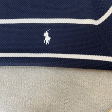 Polo Ralph Lauren拉夫劳伦、2026春夏新品条纹针织短袖T恤,以经典宽条纹演绎永不过时的 Polo Ralph Lauren拉夫劳伦、2026春夏新品条纹针织短袖T恤,以经典宽条纹演绎永不过时的